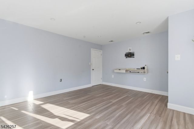 185 Washington Ave, Hawthorne Boro, NJ 07506