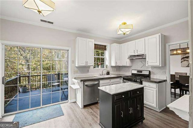 777 Chanson Drive SW, Marietta, GA 30064