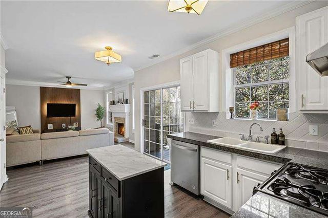 777 Chanson Drive SW, Marietta, GA 30064