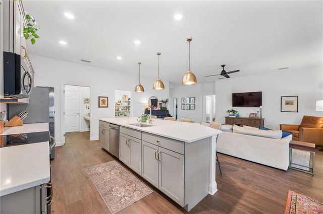 1518 HOLLOW TREE COURT, Lakeland, FL 33811