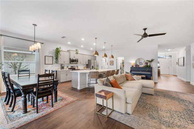 1518 HOLLOW TREE COURT, Lakeland, FL 33811