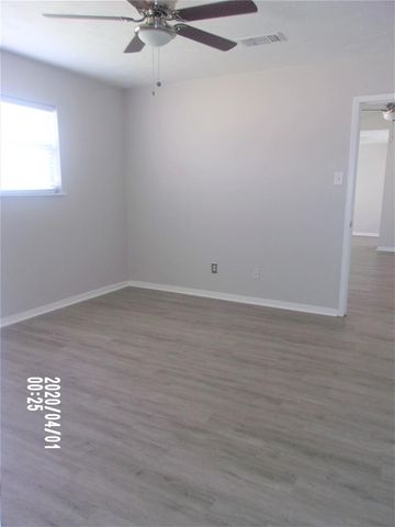 2015 W Cannonade Drive, Pasadena, TX 77503