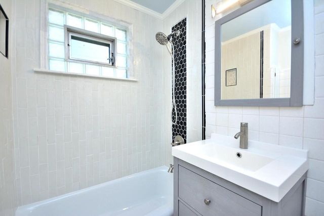 1452 N 52nd STREET, Milwaukee, WI 53208