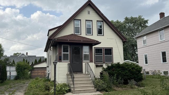 147 E Cotton STREET, Fond Du Lac, WI 54935