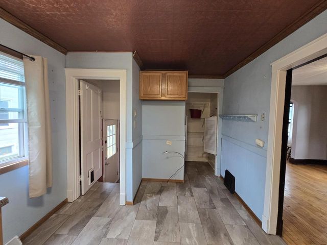 147 E Cotton STREET, Fond Du Lac, WI 54935