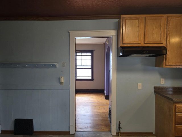 147 E Cotton STREET, Fond Du Lac, WI 54935