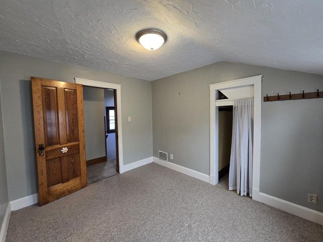 147 E Cotton STREET, Fond Du Lac, WI 54935