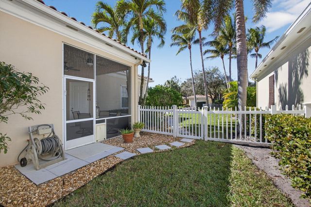 4030 Community Drive, Jupiter, FL 33458