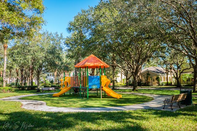 4030 Community Drive, Jupiter, FL 33458