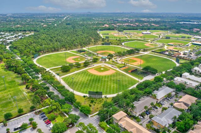 4030 Community Drive, Jupiter, FL 33458