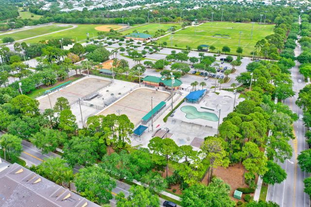 4030 Community Drive, Jupiter, FL 33458