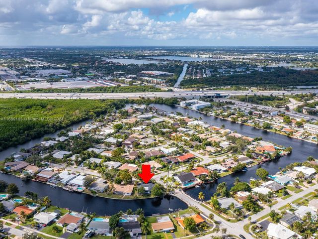 2856 NW 10th Ave, Wilton Manors, FL 33311