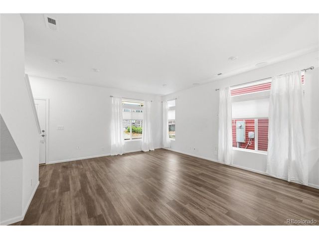 17965 E 103rd Ave, Commerce City, CO 80022