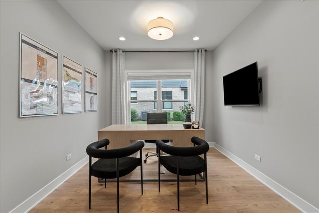 16580 Kayla Drive, Lemont, IL 60439