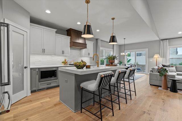 16580 Kayla Drive, Lemont, IL 60439