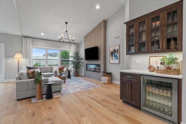 16580 Kayla Drive, Lemont, IL 60439