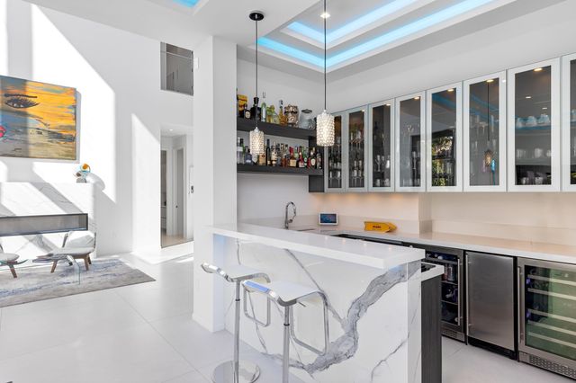 424 Coconut Isle Drive, Fort Lauderdale, FL 33301