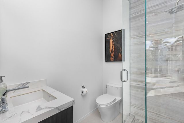 424 Coconut Isle Drive, Fort Lauderdale, FL 33301