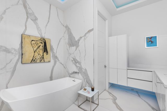 424 Coconut Isle Drive, Fort Lauderdale, FL 33301