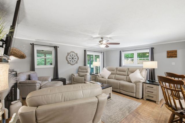 130 Gaybourne Way, Versailles, KY 40383