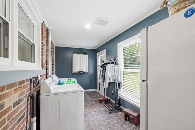 130 Gaybourne Way, Versailles, KY 40383