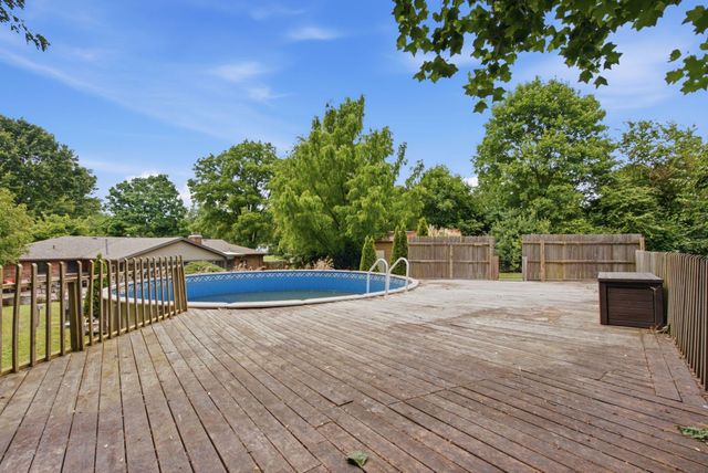 130 Gaybourne Way, Versailles, KY 40383