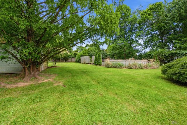 130 Gaybourne Way, Versailles, KY 40383