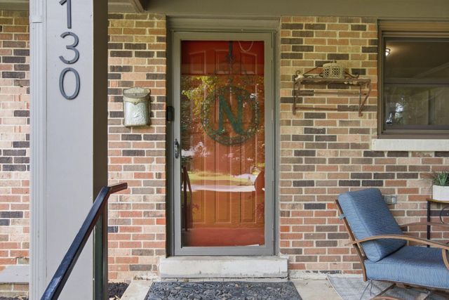 130 Gaybourne Way, Versailles, KY 40383