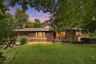 130 Gaybourne Way, Versailles, KY 40383