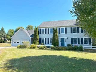 1111 Peacham Road, Danville, VT 05828