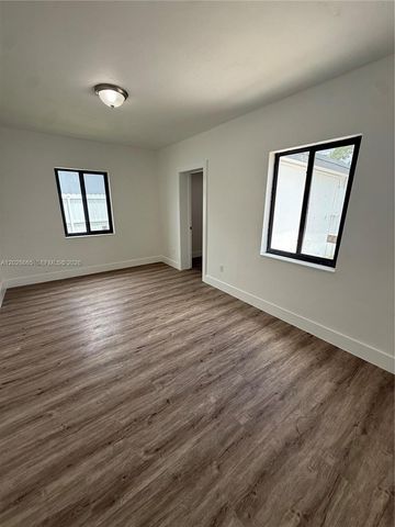 1014 W 66th Street, Hialeah, FL 33012