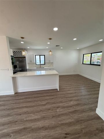 1014 W 66th Street, Hialeah, FL 33012