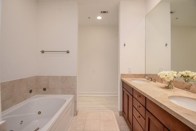 2211 Briarglen Drive 705, Houston, TX 77027