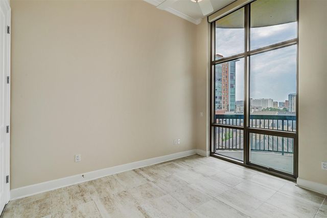 2211 Briarglen Drive 705, Houston, TX 77027