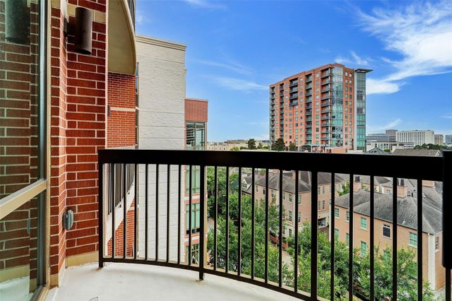2211 Briarglen Drive 705, Houston, TX 77027