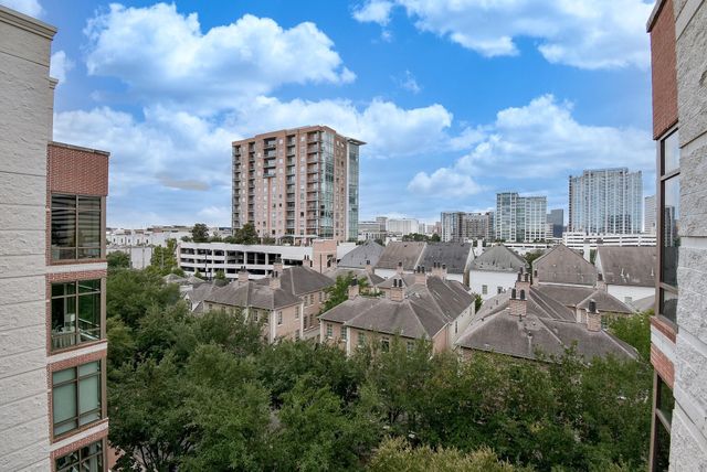 2211 Briarglen Drive 705, Houston, TX 77027
