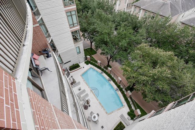 2211 Briarglen Drive 705, Houston, TX 77027