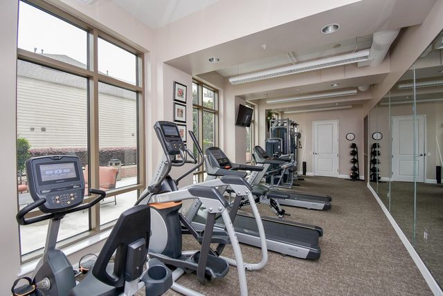 2211 Briarglen Drive 705, Houston, TX 77027