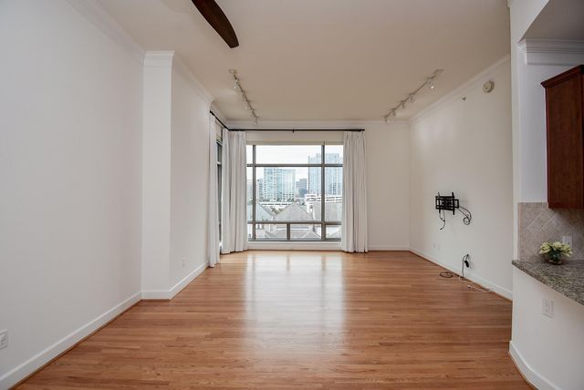 2211 Briarglen Drive 705, Houston, TX 77027
