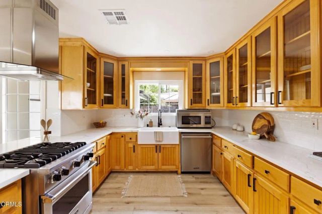 4558 Don Pio Drive, Los Angeles, CA 91364
