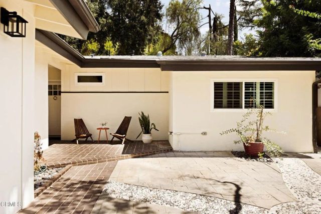 4558 Don Pio Drive, Los Angeles, CA 91364
