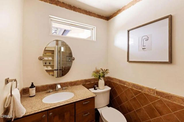 4558 Don Pio Drive, Los Angeles, CA 91364