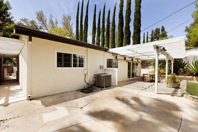 4558 Don Pio Drive, Los Angeles, CA 91364