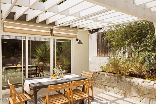 4558 Don Pio Drive, Los Angeles, CA 91364