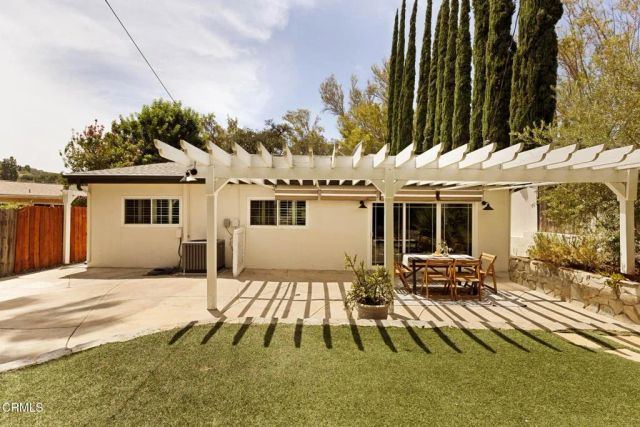 4558 Don Pio Drive, Los Angeles, CA 91364