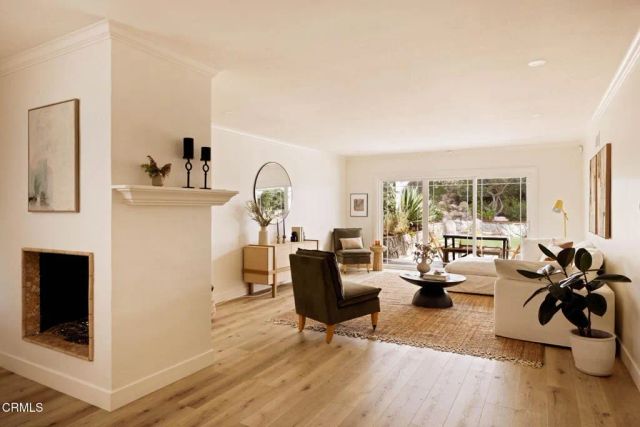 4558 Don Pio Drive, Los Angeles, CA 91364