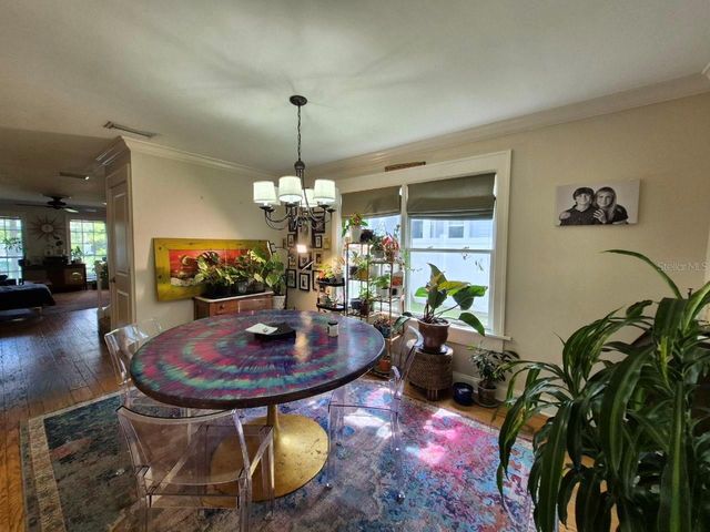 2910 W SITIOS STREET, Tampa, FL 33629