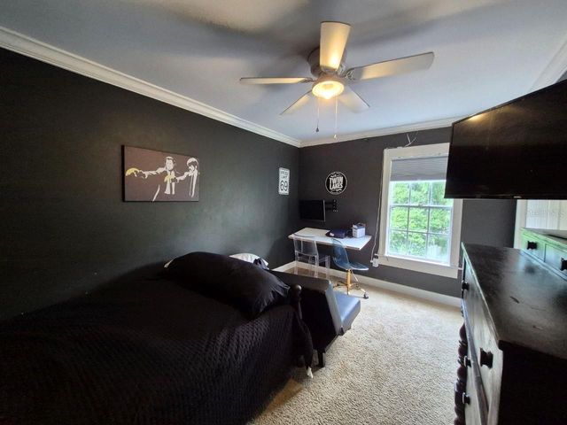 2910 W SITIOS STREET, Tampa, FL 33629