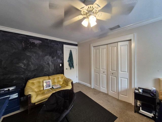 2910 W SITIOS STREET, Tampa, FL 33629