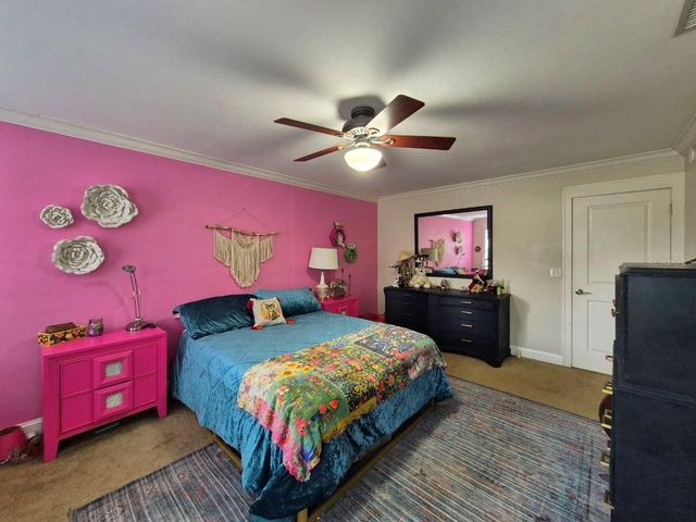 2910 W SITIOS STREET, Tampa, FL 33629